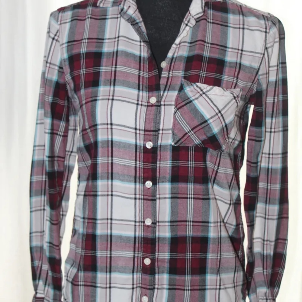 Aeropostale Burgundy Plaid Long Sleeve Women's Flannel Shirt, XS